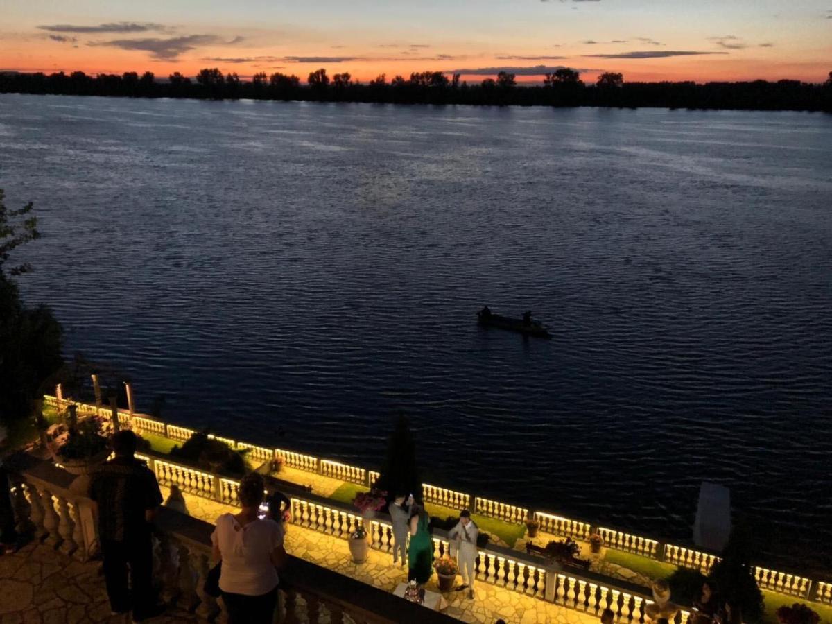 Vila Jugovo S Смедереве Екстер'єр фото
