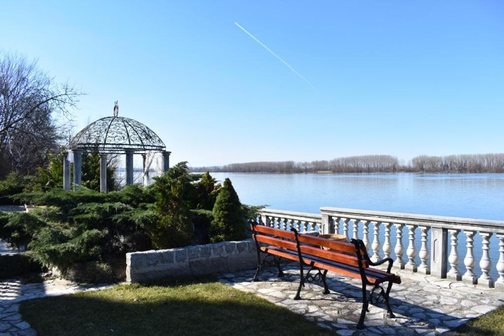 Vila Jugovo S Смедереве Екстер'єр фото